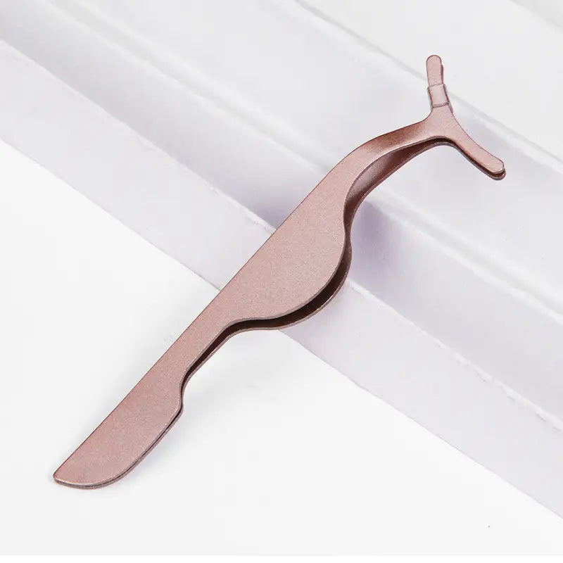 False Eyelash Applicator