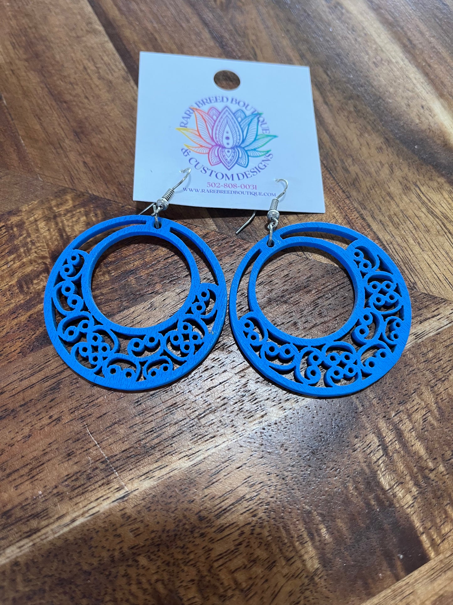 Wooden Circle With Opening
