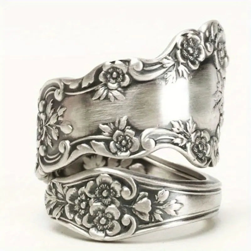 Vintage Silvery Engraved Lotus Spoon Ring