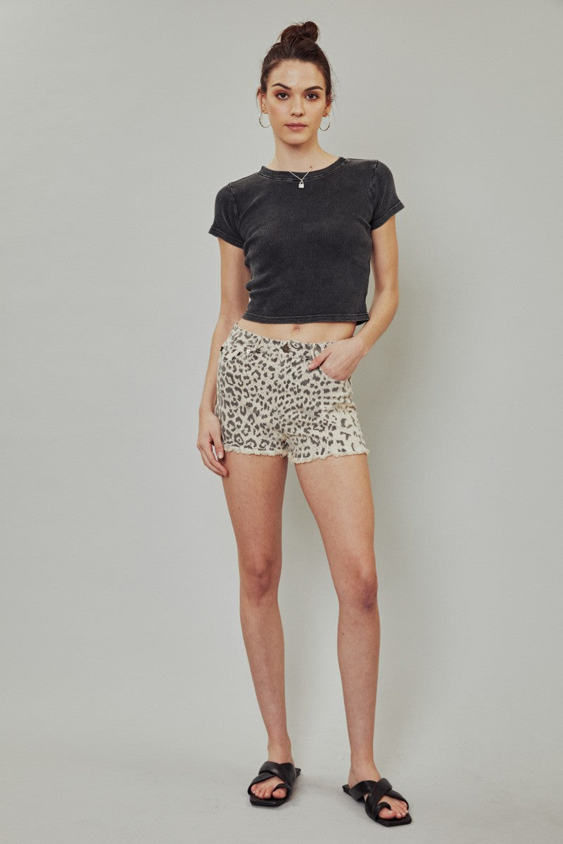 HIGH RISE PRINTED LEOPARD SHORTS