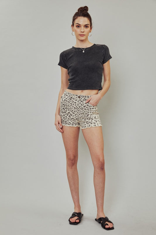 HIGH RISE PRINTED LEOPARD SHORTS