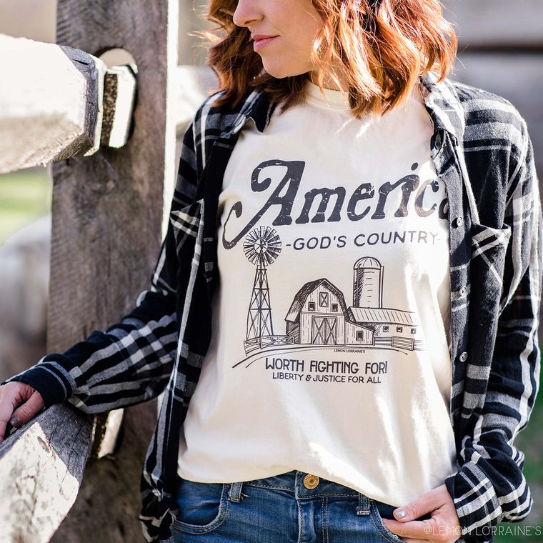 AMERICA GODS COUNTRY Ivory Graphic Tee