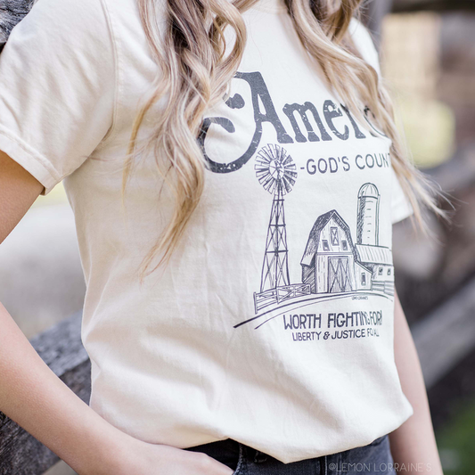 AMERICA GODS COUNTRY Ivory Graphic Tee